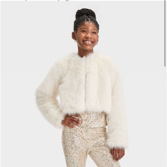 Art Class White Faux fur open coat- new without tags - Picture 7 of 9